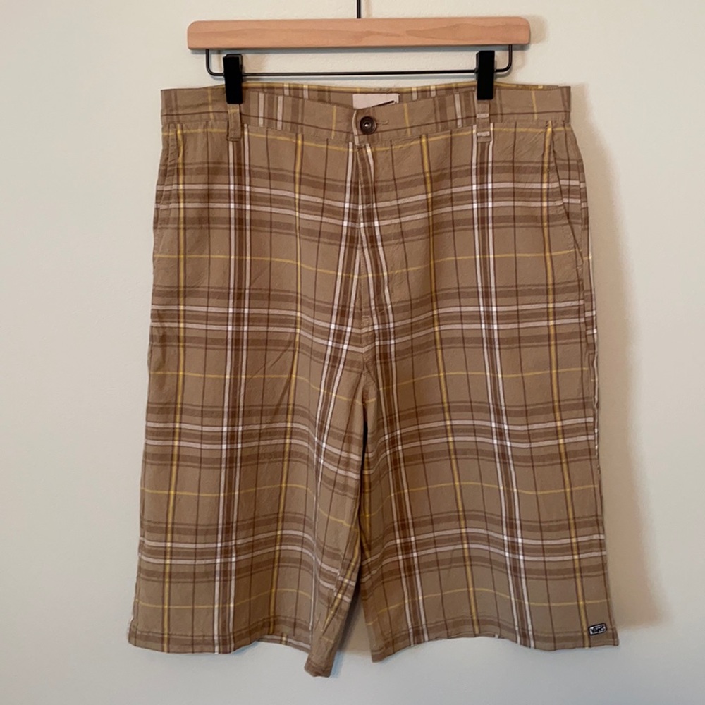 Men’s Vans Plaid Long Shorts Size 32